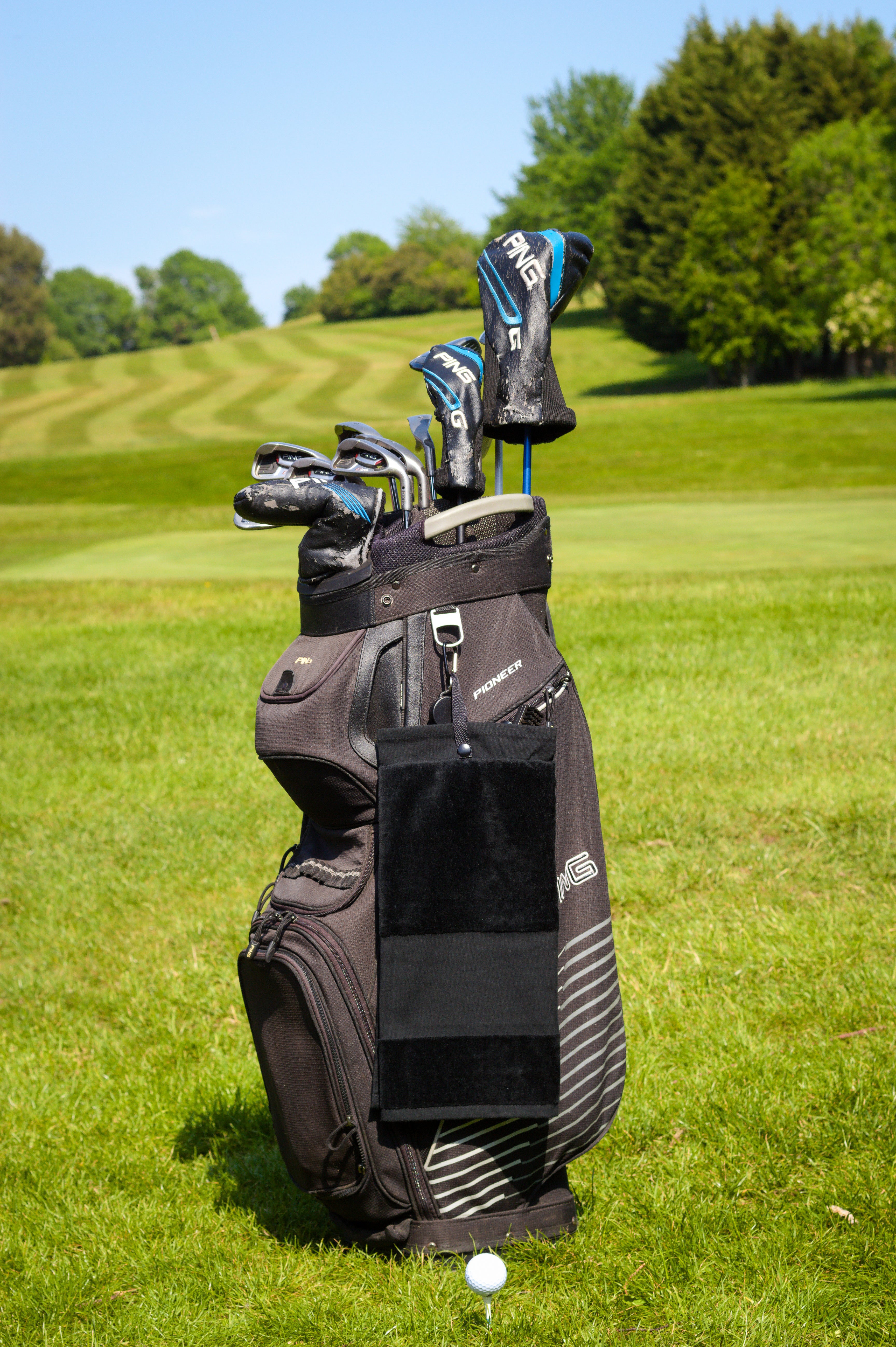 Tee Towel Co. - The Caddie | Tri-Fold Delux Velour Cotton Golf Towel